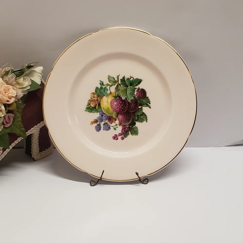 Vintage Pink Royal Grafton Fine Bone China Fruit Plate